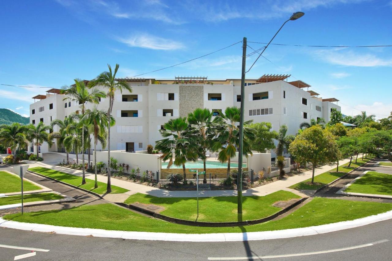 Belle Escapes Waterview Penthouse 404 The Edge * Cairns